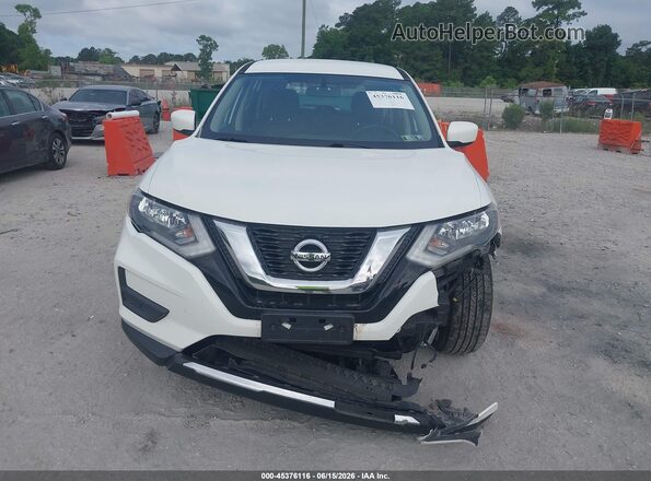 JN8AT2MV8HW011502 2017 NISSAN ROGUE White Rear interior view