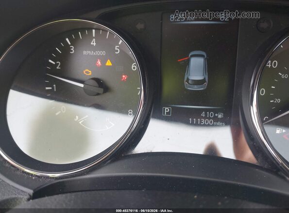 JN8AT2MV8HW011502 2017 NISSAN ROGUE White 