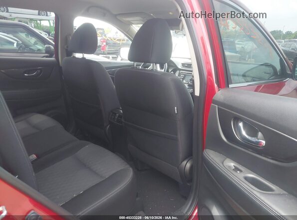 JN8AT2MV8HW283144 2017 NISSAN ROGUE Red VIN կոդի պիտակի տեսք