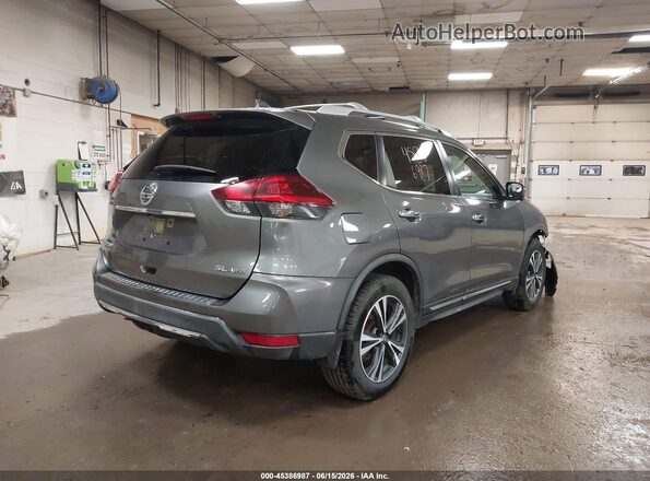 JN8AT2MV9JW308722 2018 NISSAN ROGUE Серый Задняя правая четверть