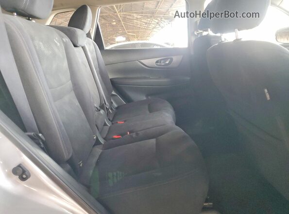 JN8AT2MVXGW148228 2016 NISSAN ROGUE Silver 