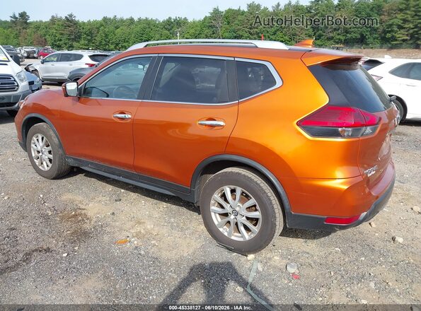 JN8AT2MVXHW008438 2017 NISSAN ROGUE Orange Trasero izquierdo