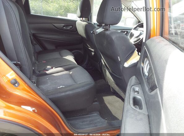 JN8AT2MVXHW008438 2017 NISSAN ROGUE Orange Vista de la etiqueta del VIN