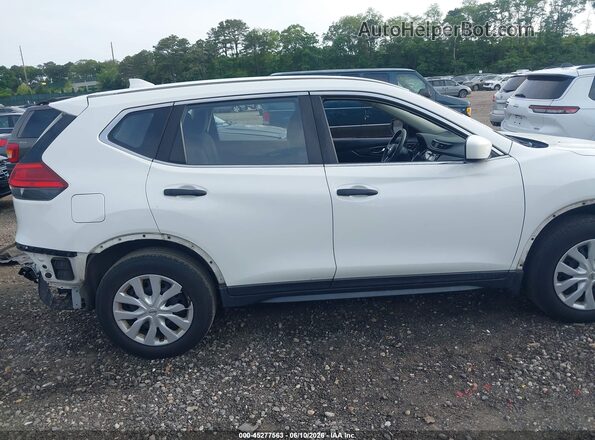 JN8AT2MVXHW012506 2017 NISSAN ROGUE White Rear interior view