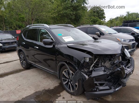 JN8AT2MVXHW024347 2017 NISSAN ROGUE Black Widok z przodu
