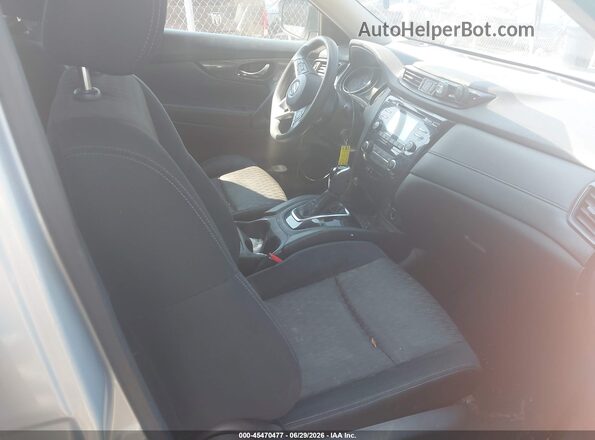 JN8AT2MVXHW269231 2017 NISSAN ROGUE Серый Вид салона спереди