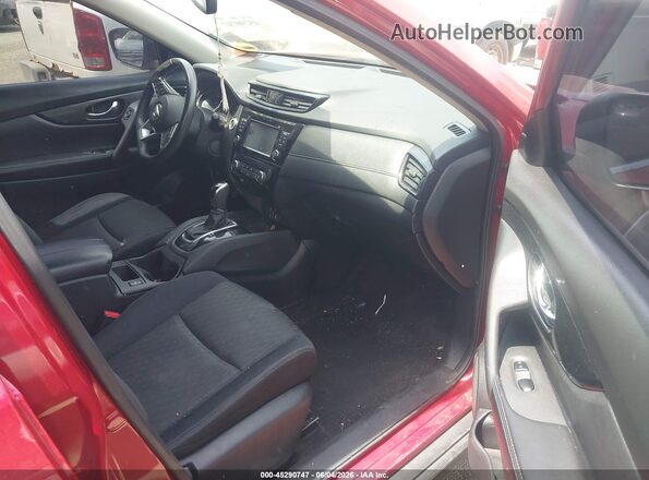 JN8AT2MVXHW281122 2017 NISSAN ROGUE Red Front interior view