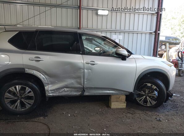 JN8AT3BAXMW010562 2021 NISSAN ROGUE Silver Front view