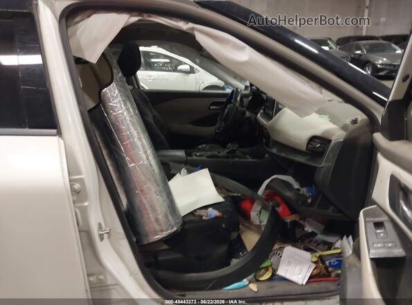 JN8AT3BB8MW234177 2021 NISSAN ROGUE White Вид салону спереду