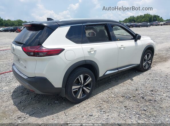 JN8AT3CA9MW014536 2021 NISSAN ROGUE White Trasero derecho