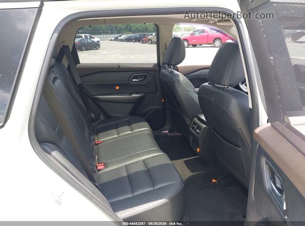 JN8AT3CA9MW014536 2021 NISSAN ROGUE White Vista de la etiqueta del VIN