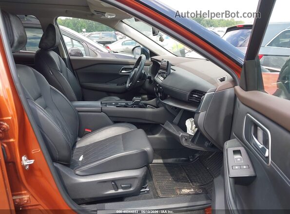 JN8AT3DC8MW107435 2021 NISSAN ROGUE Orange Вид салону спереду