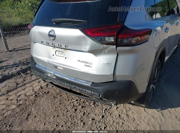 JN8AT3DD7MW320014 2021 NISSAN ROGUE Silver Widok z przodu