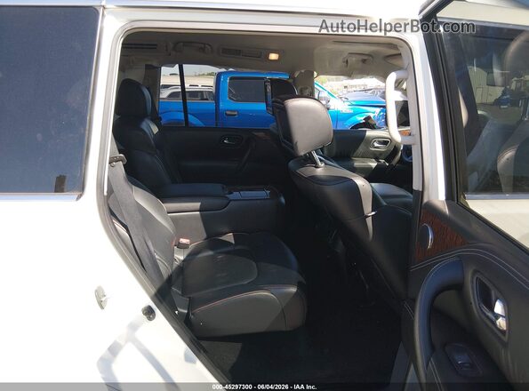 JN8AY2NE8L9782811 2020 NISSAN ARMADA White VIN კოდის სტიკერის ხედი