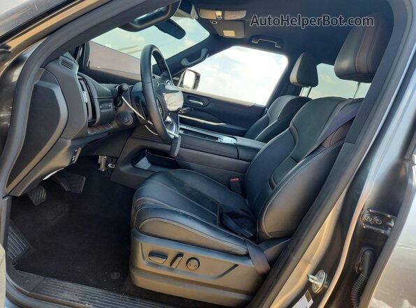 JN8AY3BA7S9000648 2025 NISSAN ARMADA Gray Vista interior delantera
