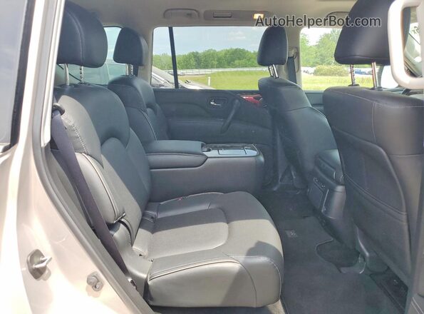 JN8AZ2AE7P9303173 2023 INFINITI QX80 Beige Widok wnętrza z tyłu