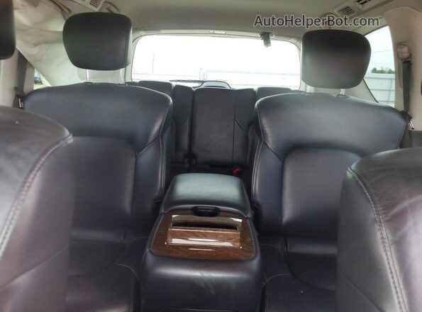 JN8AZ2NE5G9122809 2016 INFINITI QX80 Silver Հետևի նստատեղերի տեսք