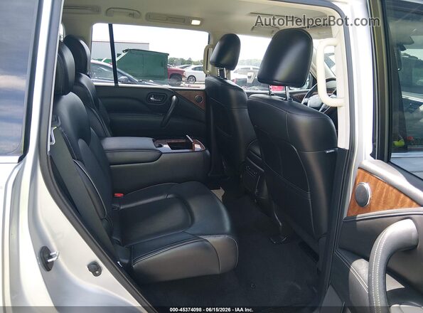 JN8AZ2NF5K9683075 2019 INFINITI QX80 Silver VIN კოდის სტიკერის ხედი