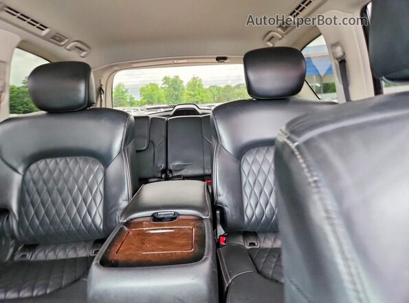 JN8AZ2NF6K9684316 2019 INFINITI QX80 Silver Widok tylnych siedzeń