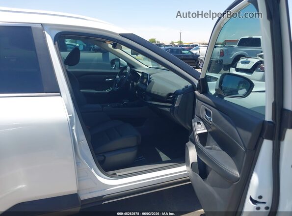 JN8BT3BA0RW359872 2024 NISSAN ROGUE White Vista interior delantera