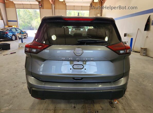 JN8BT3BA1SW004537 2025 NISSAN ROGUE Серый Вид сзади
