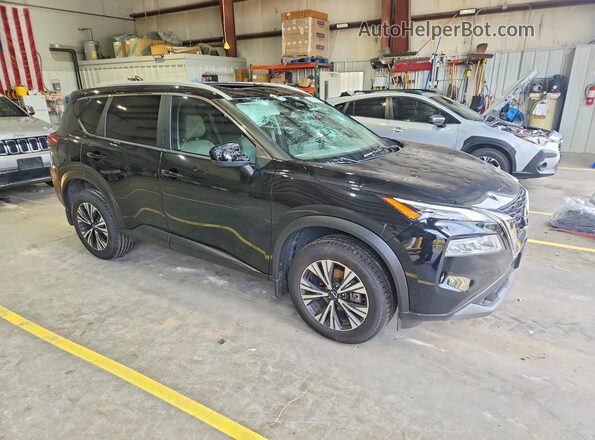 JN8BT3BA2PW424069 2023 NISSAN ROGUE Черный Передняя правая четверть