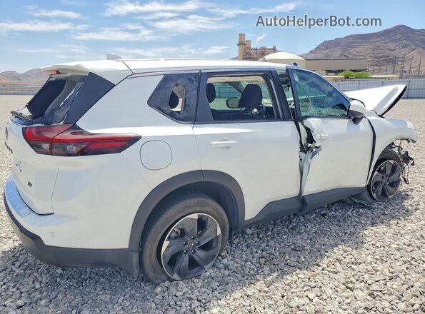 JN8BT3BA2RW002256 2024 NISSAN ROGUE White Հետևի աջ
