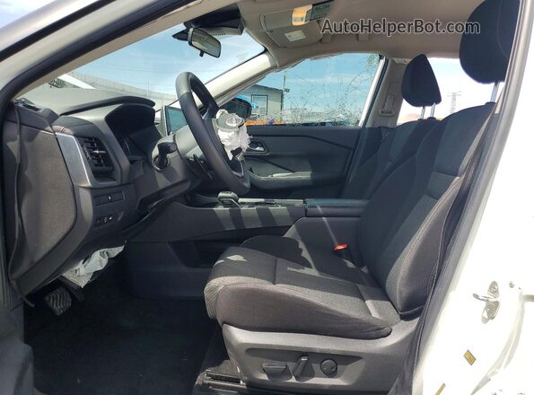 JN8BT3BA2RW002256 2024 NISSAN ROGUE White Սալոնի դիմացի տեսք