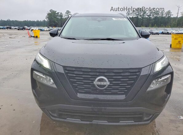 JN8BT3BA6PW013290 2023 NISSAN ROGUE Черный Вид спереди