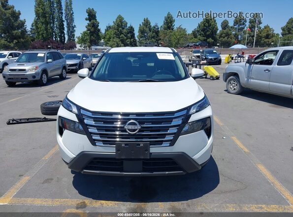 JN8BT3BA7RW362378 2024 NISSAN ROGUE White Սարքավորումների վահանակի տեսք