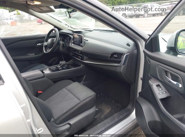 JN8BT3BA8SW008052 2025 NISSAN ROGUE Silver Vista interior delantera