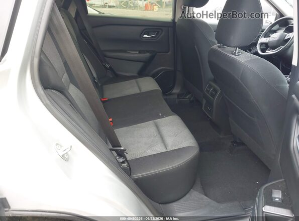 JN8BT3BA8SW008052 2025 NISSAN ROGUE Silver Vista de la etiqueta del VIN
