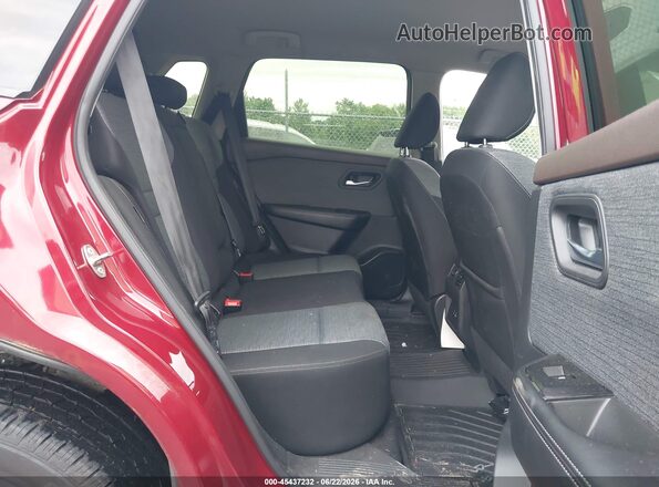 JN8BT3BB3PW196303 2023 NISSAN ROGUE Burgundy Vista de la etiqueta del VIN