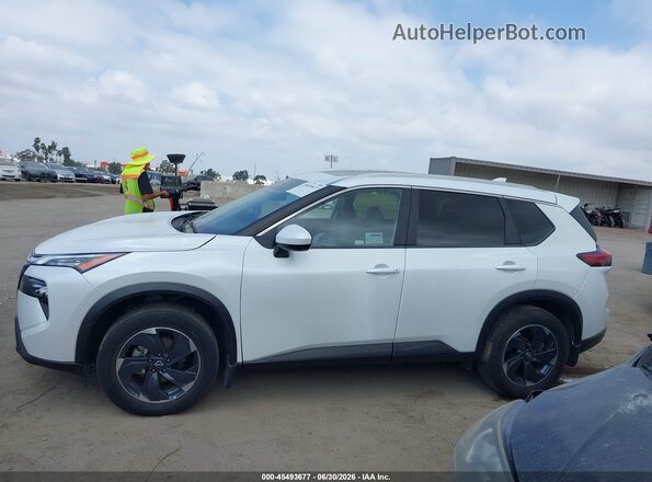 JN8BT3BB4RW439183 2024 NISSAN ROGUE White Vista interior de 360 grados