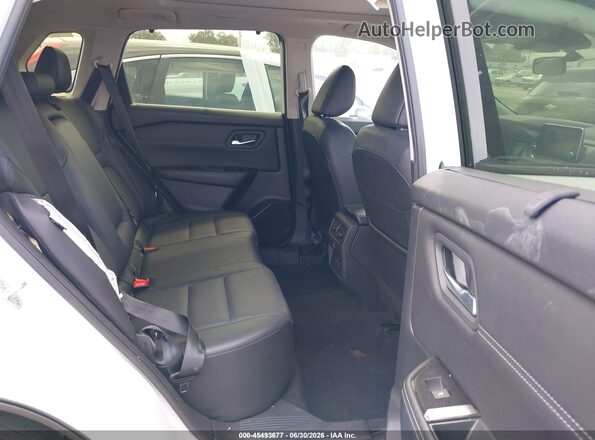 JN8BT3BB4RW439183 2024 NISSAN ROGUE White Vista de la etiqueta del VIN