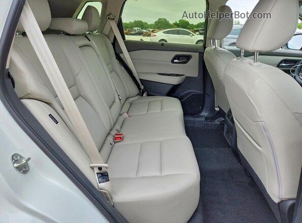 JN8BT3CB6SW432272 2025 NISSAN ROGUE Белый Вид задней части салона
