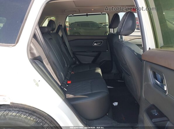 JN8BT3DCXPW105999 2023 NISSAN ROGUE White Вид наклейки з VIN-кодом