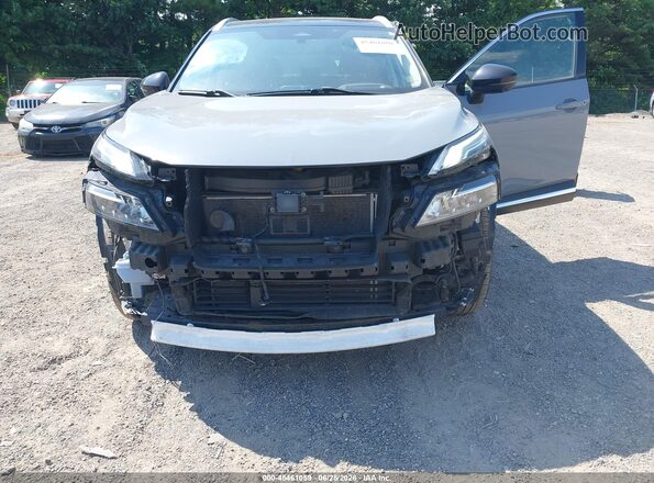 JN8BT3DD0PW301099 2023 NISSAN ROGUE Gray Вид спереду
