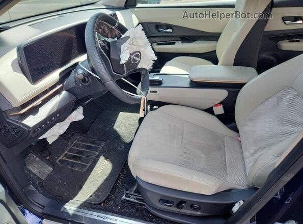 JN8DF0BF6SM768535 2025 NISSAN ARIYA Blue Vista interior delantera
