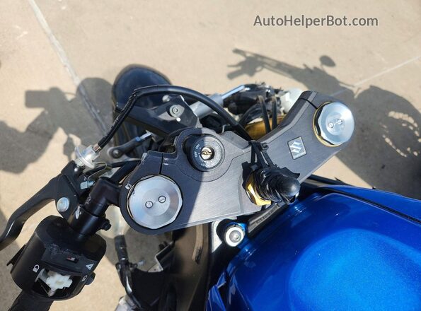 JS1GR7MA0R7101487 2024 SUZUKI GSX-R750 Blue Vista interior delantera