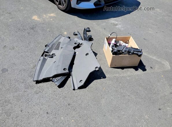 JTDAAAAAXRA011870 2024 TOYOTA MIRAI Silver Вид підкапотного простору