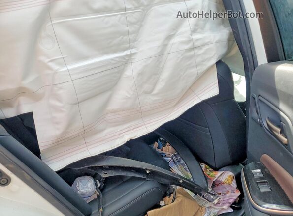 JTDAAAAF5R3019892 2024 TOYOTA CROWN White Vista interior trasera