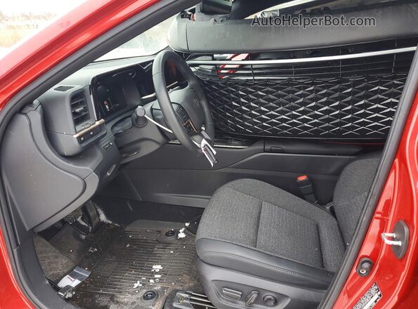 JTDAAAAF6P3009451 2023 TOYOTA CROWN Red Vista interior delantera