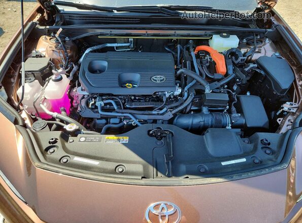 JTDACAAJ5S3035532 2025 TOYOTA CROWN Brown Widok komory silnika