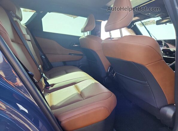 JTDACAAJ7S3025259 2025 TOYOTA CROWN Blue უკანა სალონის ხედი
