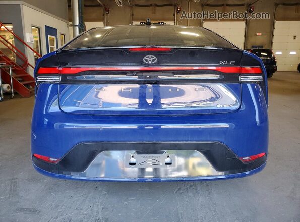 JTDACAAU1R3019834 2024 TOYOTA PRIUS Blue Widok z tyłu