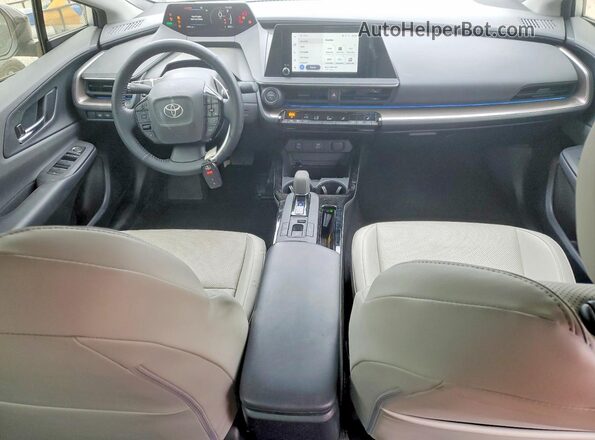 JTDACAAU2P3013604 2023 TOYOTA PRIUS Silver წინა პანელის ხედი