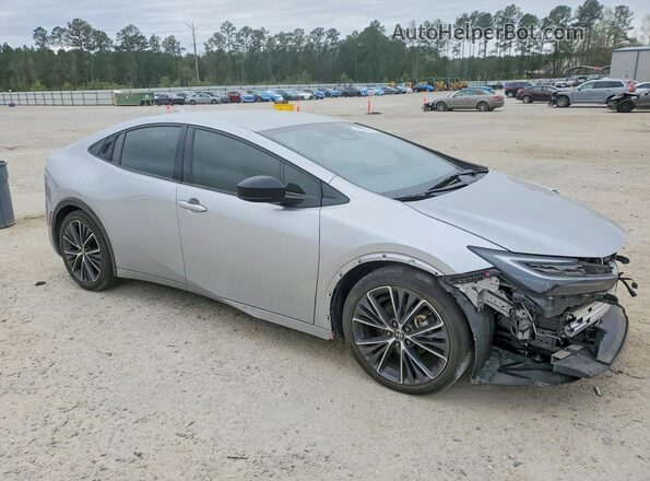 JTDACAAU2P3013604 2023 TOYOTA PRIUS Silver წინა მარჯვენა