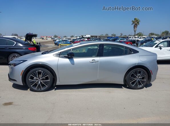 JTDACAAU2T3081220 2026 TOYOTA PRIUS Silver სალონის 360-გრადუსიანი ხედი
