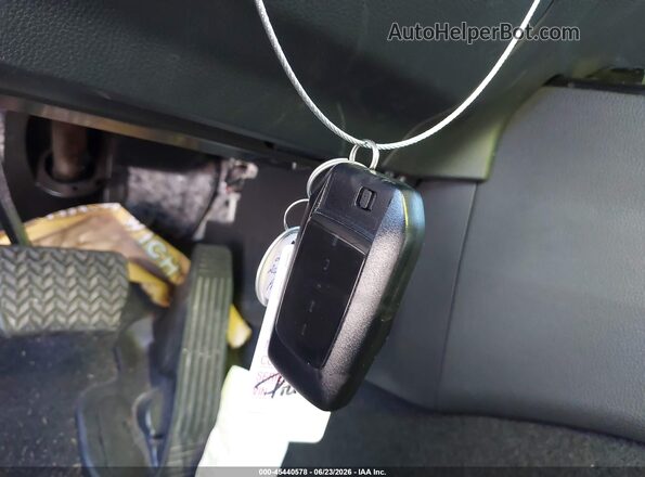 JTDACAAU4R3022663 2024 TOYOTA PRIUS Silver Widok deski rozdzielczej